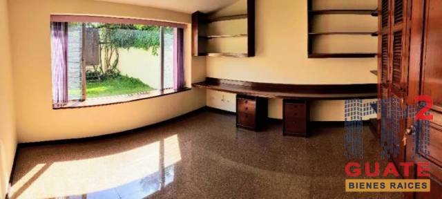 Casa de 500 m2 de construcción, en Renta, Zona 14 - Miniatura 6
