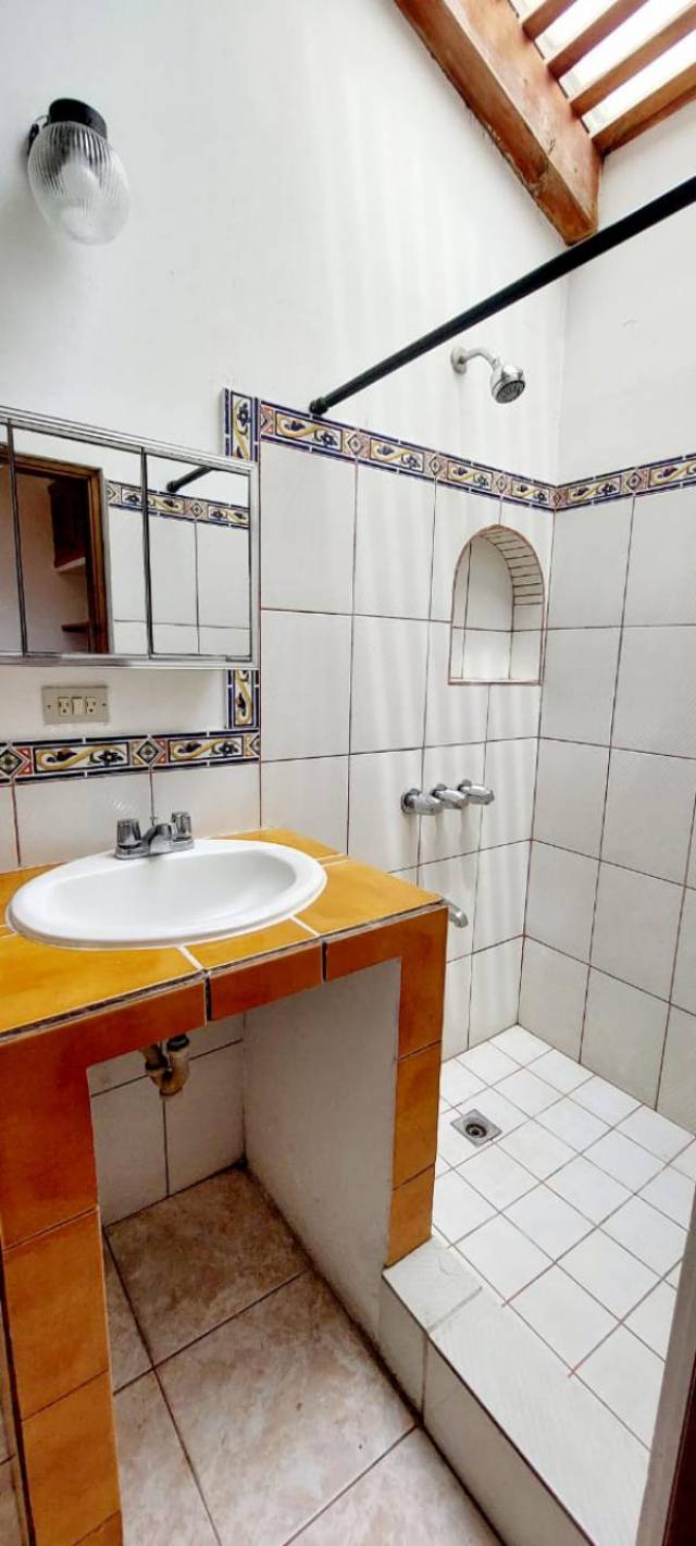 CityMax renta casa en Antigua Guatemala - Miniatura 9