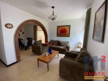 Casa de 110 m2 de construcción en Renta, Zona 15 - Image 1