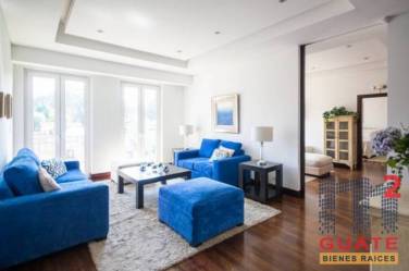 Apartamento de 228 m2 de construcción en Renta, Zona 14 - Image 1
