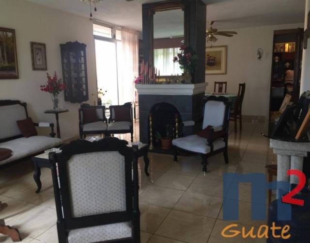 Casa de 180 m2 de construcción, en Venta, Zona 15 - Image 2
