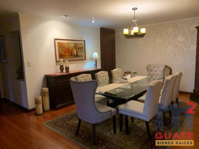Apartamento de 240 m2 de construcción en Venta, Zona 14 - Miniatura 8