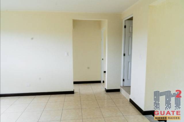 Casa de 147.3 m2 de construcción, en Venta, Zona 16 - Miniatura 9