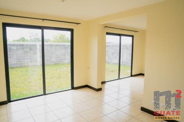 Casa de 147.3 m2 de construcción, en Venta, Zona 16 - Miniatura 13