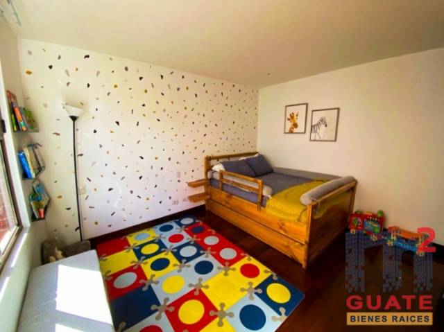 Apartamento de 200 m2 de construcción en Venta, Zona 14 - Miniatura 8