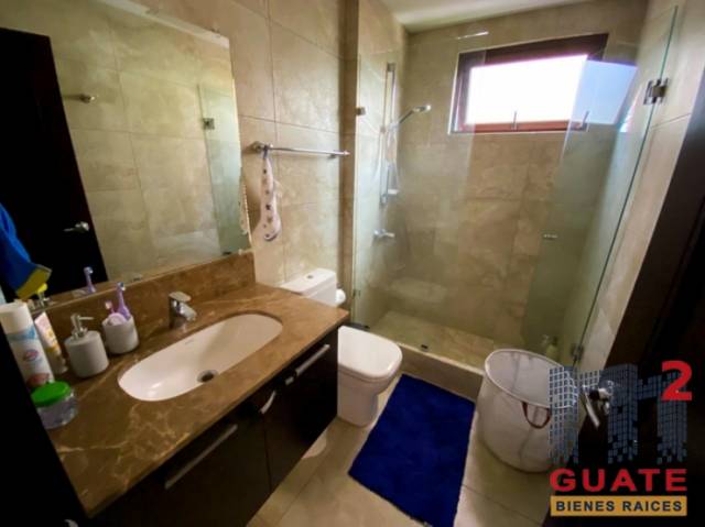 Apartamento de 200 m2 de construcción en Renta, Zona 14 - Miniatura 6