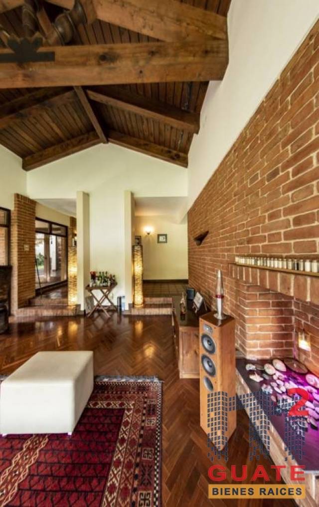 Casa de 684 m2 de construcción, en Renta, Zona 14 - Miniatura 6