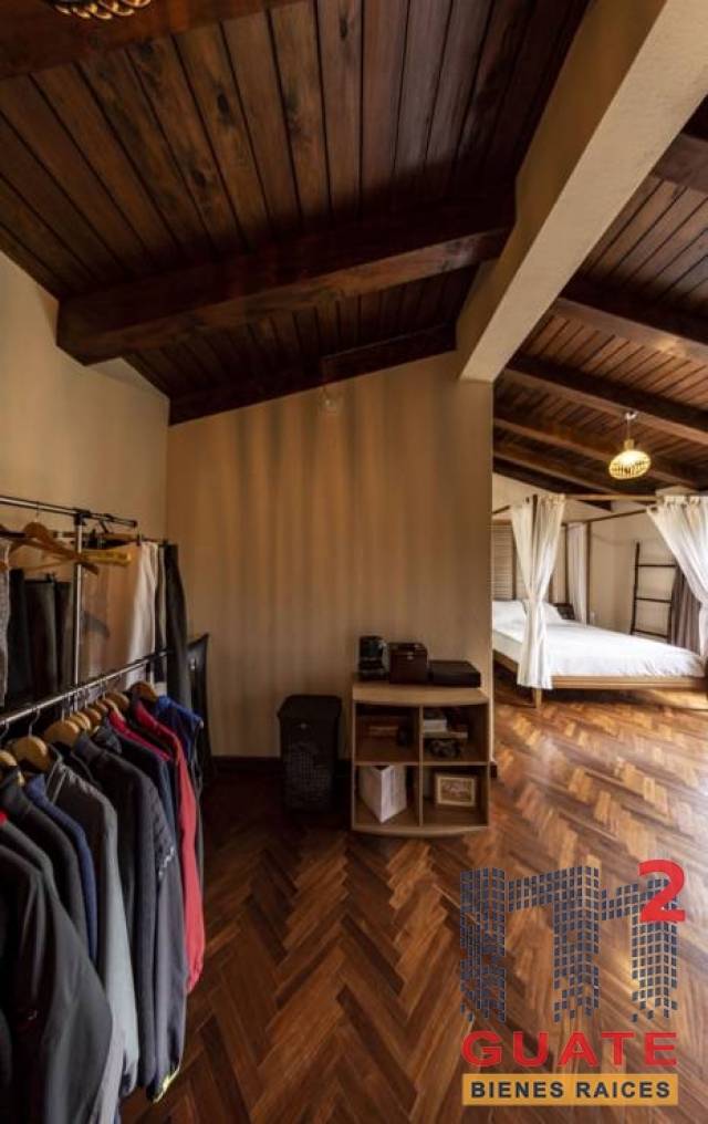 Casa de 684 m2 de construcción, en Renta, Zona 14 - Miniatura 13