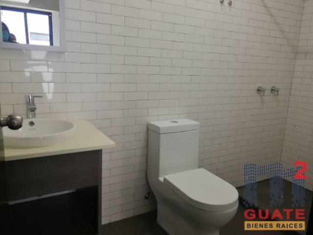 Apartamento de 72 m2 de construcción en Renta, Zona 04 - Image 5
