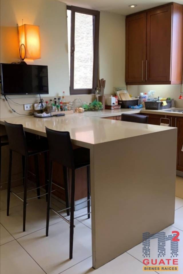 Apartamento de 269.71 m2 de construcción en Venta, Zona 10 - Image 4
