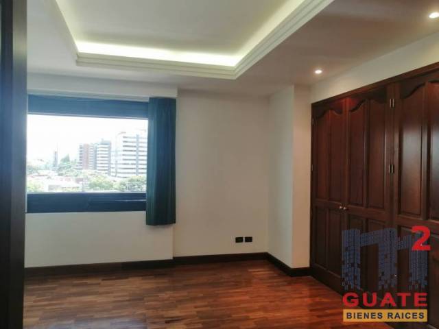 Apartamento de 155 m2 de construcción en Renta, Zona 10 - Miniatura 10