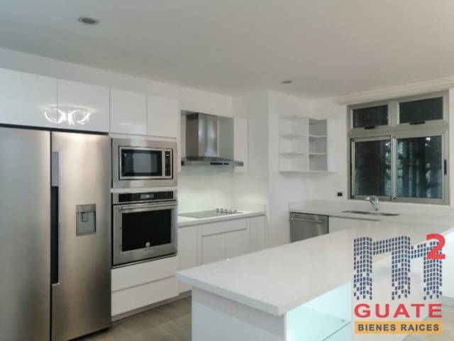 Apartamento de 217 m2 de construcción en Renta, Zona 10 - Image 2