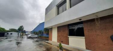 Edificio Comercial en Renta Carretera al Atlántico - Image 1