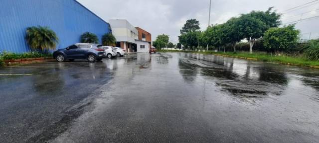 Edificio Comercial en Renta Carretera al Atlántico - Image 4
