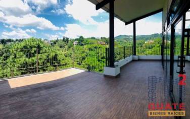 Apartamento de 190 m2 de construcción en Renta, Zona 16