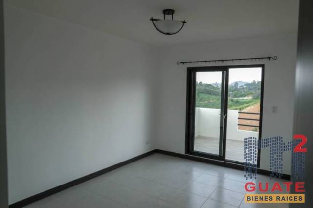 Casa de 166 m2 de construcción en Renta, Zona 16 - Miniatura 10