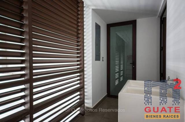 Apartamento de 276.48 m2 de construcción en Renta, Zona 15 - Miniatura 6