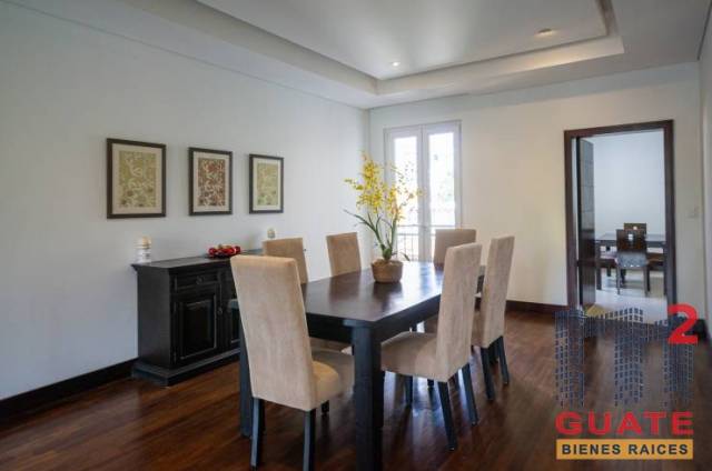 Apartamento de 228 m2 de construcción en Renta, Zona 14 - Image 2