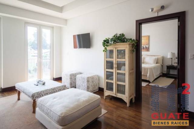 Apartamento de 228 m2 de construcción en Renta, Zona 14 - Image 5