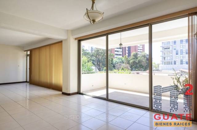 Apartamento de 246.52 m2 de construcción en Renta, Zona 14 - Image 3