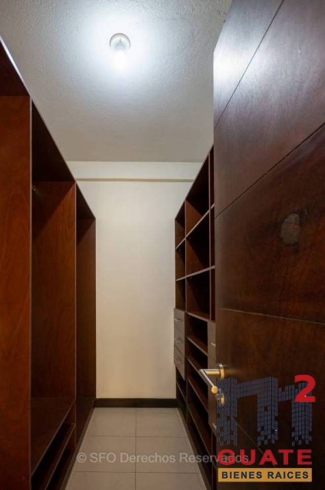 Apartamento de 246.52 m2 de construcción en Renta, Zona 14 - Image 5