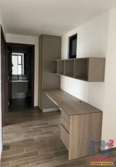 Apartamento de 123 m2 de construcción en Renta, Zona 15 - Image 1