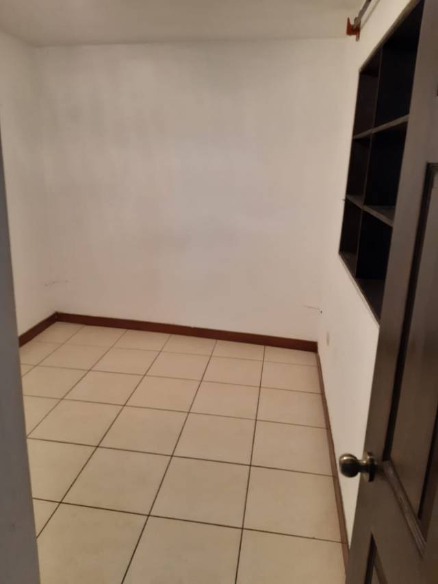 (+1) Apartamento Zona 15 - Image 4