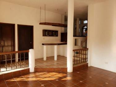 (+1) Casa Residenciales San Antonio, Fraijanes - Image 1