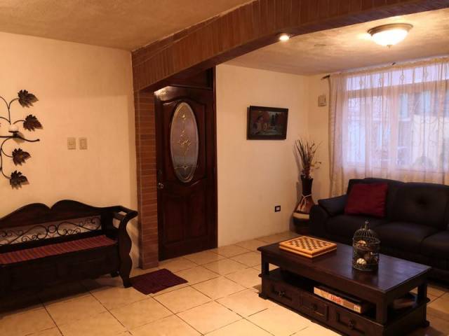 HERMOSA CASA EN VENTA Z.10 VILLA NUEVA - Image 1