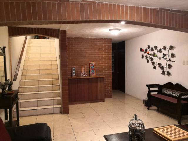 HERMOSA CASA EN VENTA Z.10 VILLA NUEVA - Image 2