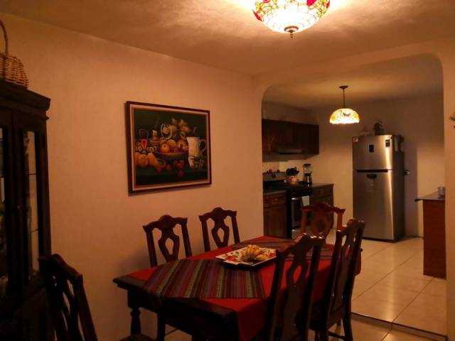 HERMOSA CASA EN VENTA Z.10 VILLA NUEVA - Miniatura 11