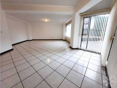 Alquilo Apartamento ubicado en Zona 15