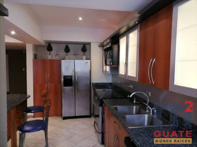Apartamento de 134.17 m2 de construcción en Venta, Zona 10 - Image 3