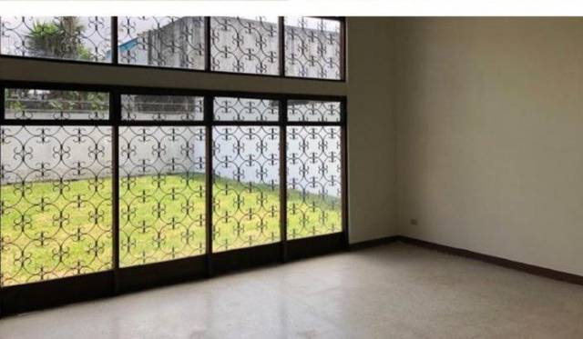 (+1) Casa Zona 13 - Image 4