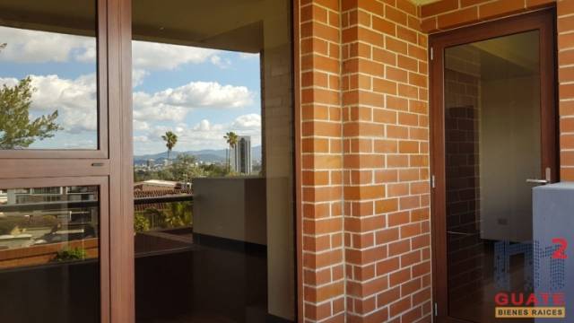 Apartamento de 122 m2 de construcción en Renta, Zona 15 - Miniatura 7