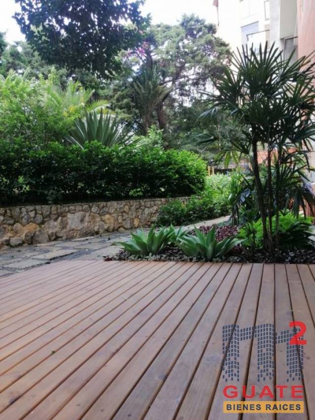 Apartamento de 234 m2 de construcción en Renta, Zona 10 - Image 2