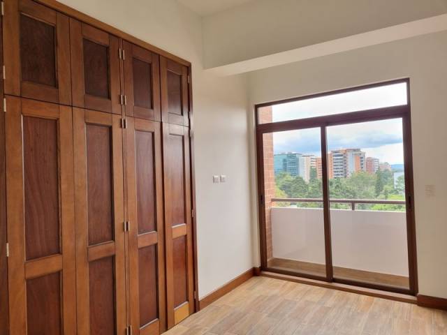 Apartamento en Renta Zona 10 Salvattore, 2 habitaciones - Image 3
