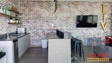 Apartamento de 92 m2 de construcción en Renta, Zona 15 - Image 1