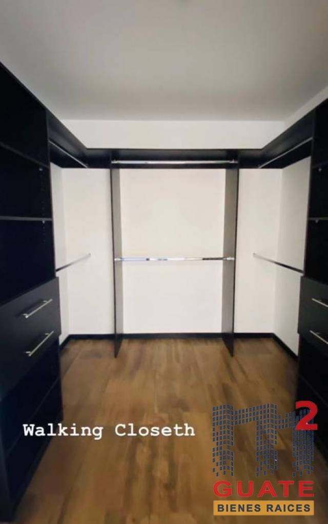 Apartamento de 165 m2 de construcción en Venta, Zona 16 - Image 2