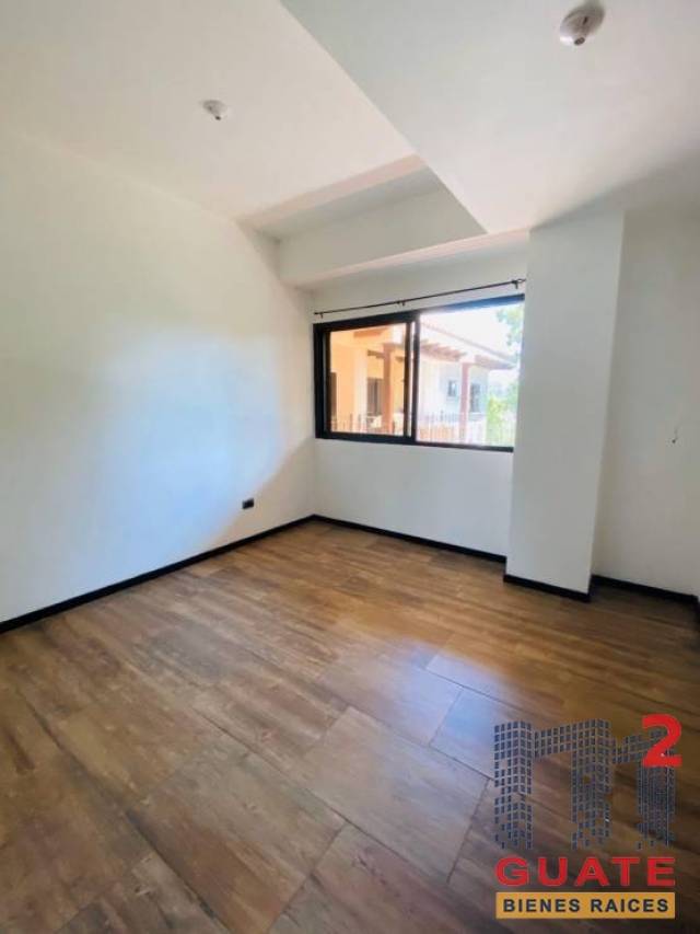 Apartamento de 165 m2 de construcción en Venta, Zona 16 - Miniatura 8