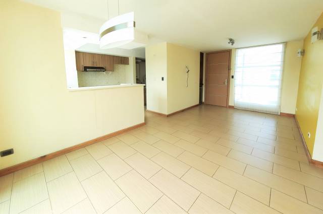 Alquilo Apartamento en Zona 14 - Image 3
