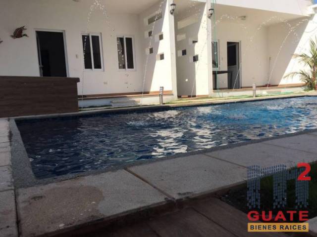 Casa de 340 m2 de construcción en Venta, Monterrico - Miniatura 15