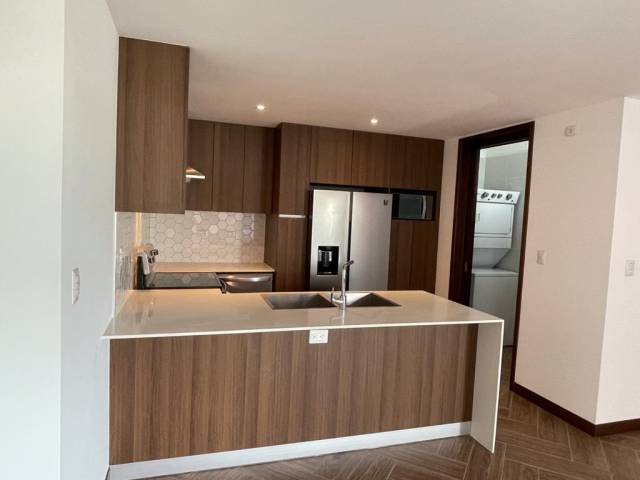 #AquiVivo | (+1) Apartamento Ikaria, zona 15 - Miniatura 2
