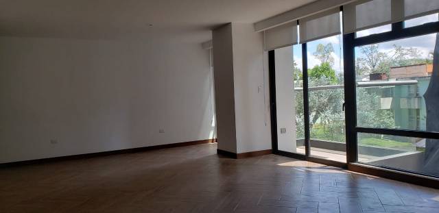 #AquiVivo | (+1) Apartamento Ikaria, zona 15 - Miniatura 5