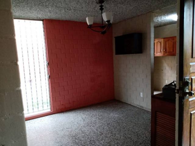 Casa en Venta de Un Nivel Ciudad Quetzal - Image 4