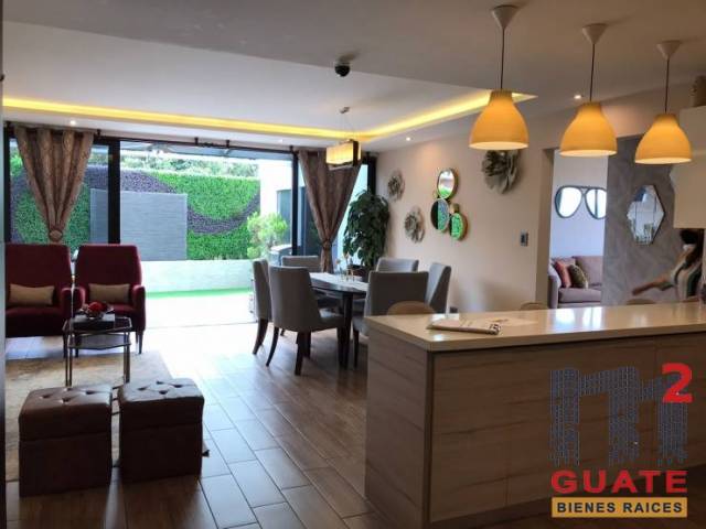 Apartamento de 221.7 m2 de construcción en Venta, Zona 15 - Image 2