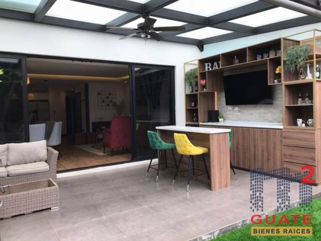 Apartamento de 221.7 m2 de construcción en Venta, Zona 15 - Miniatura 6