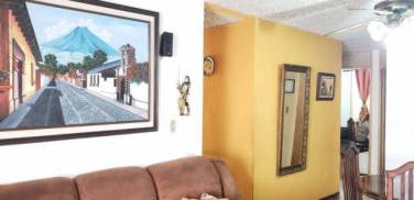 Casa en Venta de Un Nivel en San Cristobal Mixco - Image 1