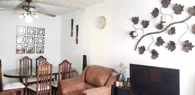 Casa en Venta de Un Nivel en San Cristobal Mixco - Image 3