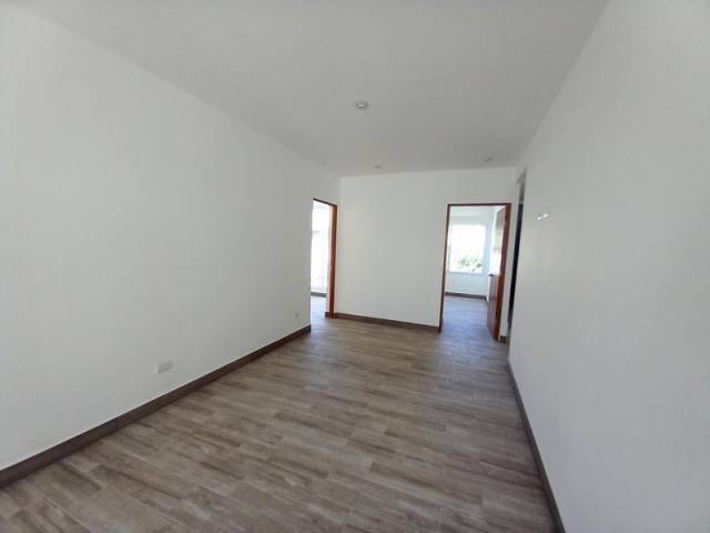 APARTAMENTO EN ALQUILER BALCONES DE SAN CRISTÓBAL - Miniatura 2